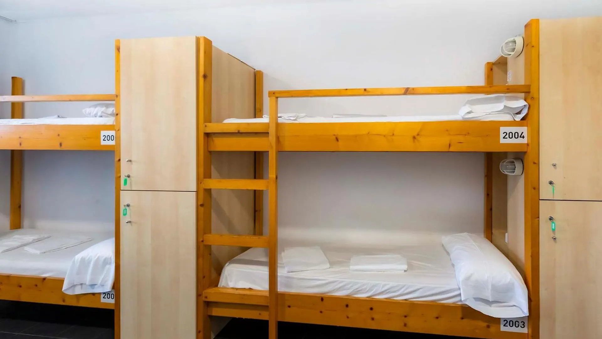 Inout Hostel La Floresta Pearson