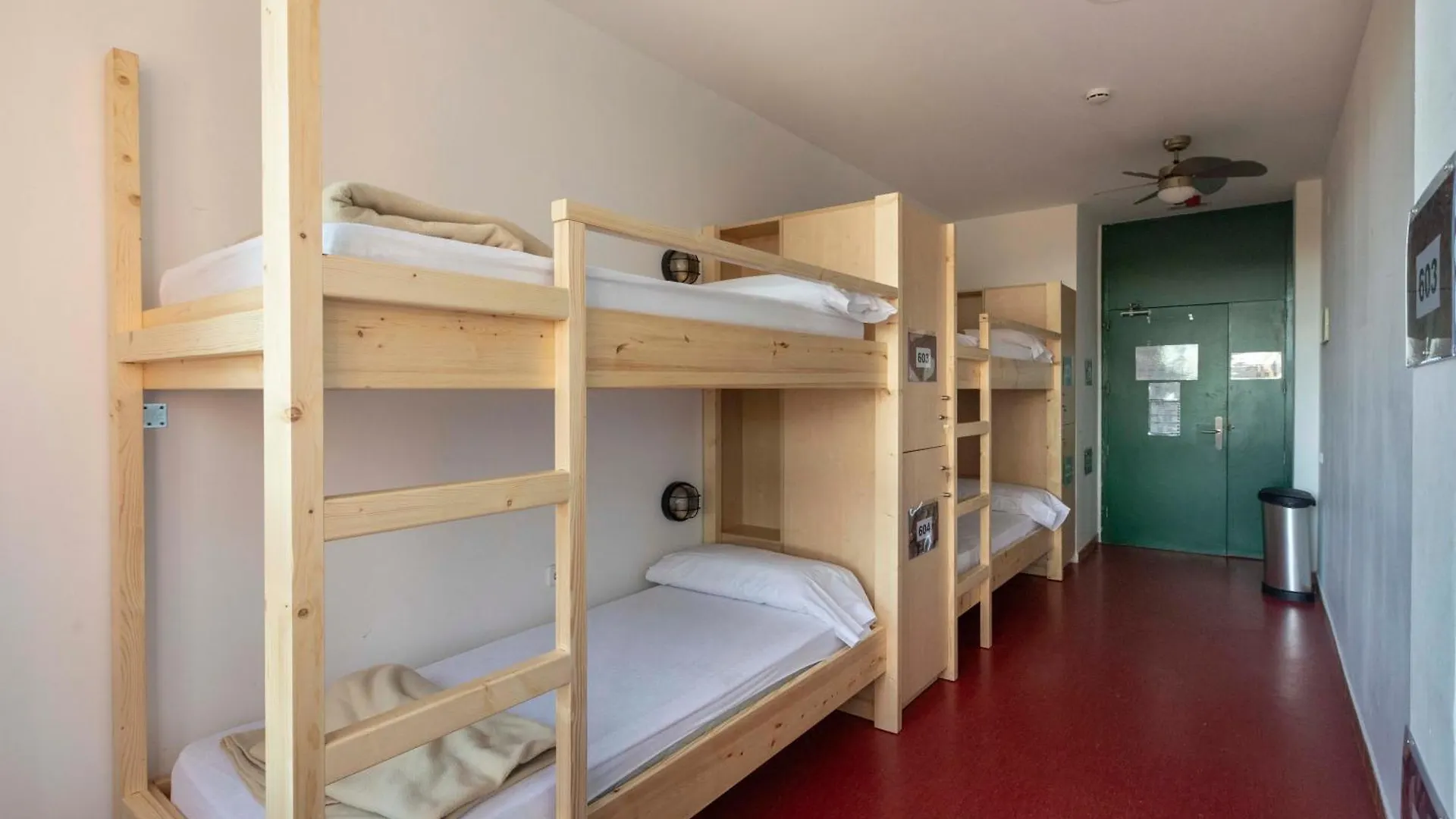 Inout Hostel La Floresta Pearson 0*,  Spain
